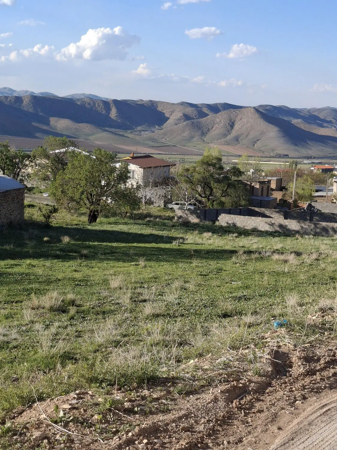 فروش 1000 متر زمین در خانه میران