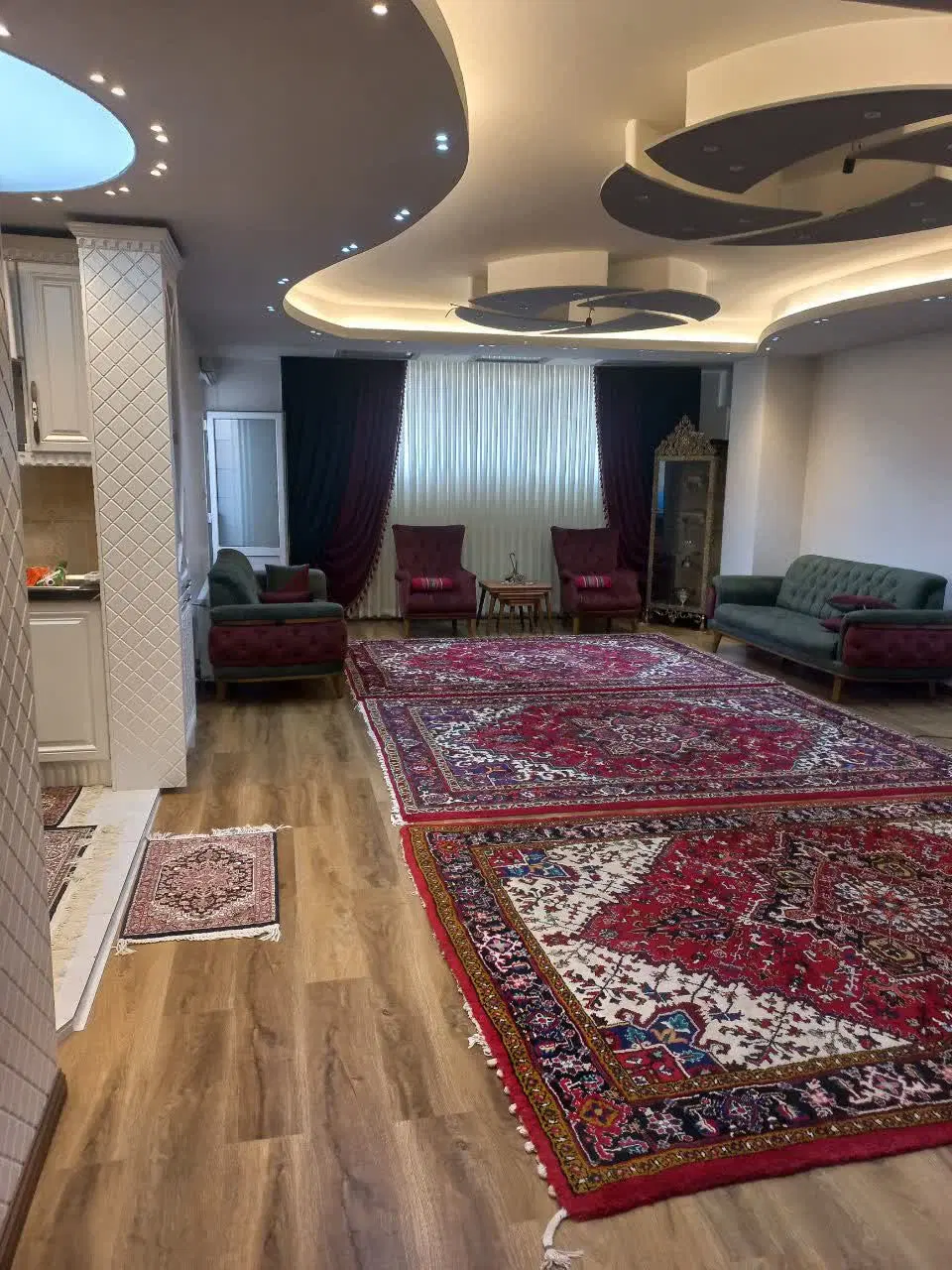 آپارتمان ۱۰۳ متر عباسی یوسف آباد