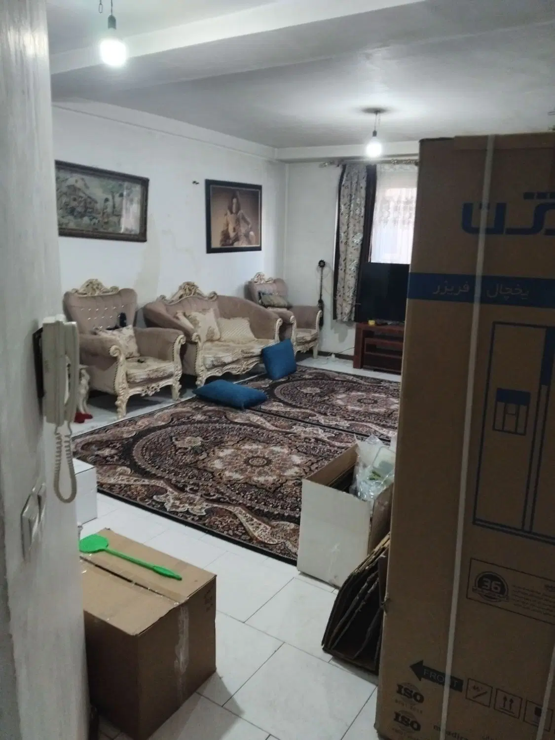 واحد فروشی  وام دار