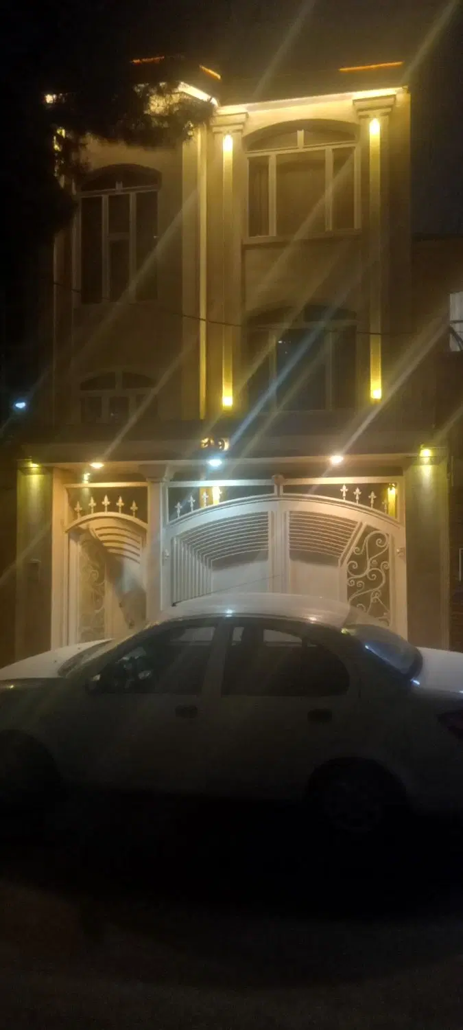 لادن ۹   ۳ طبقه یکجا