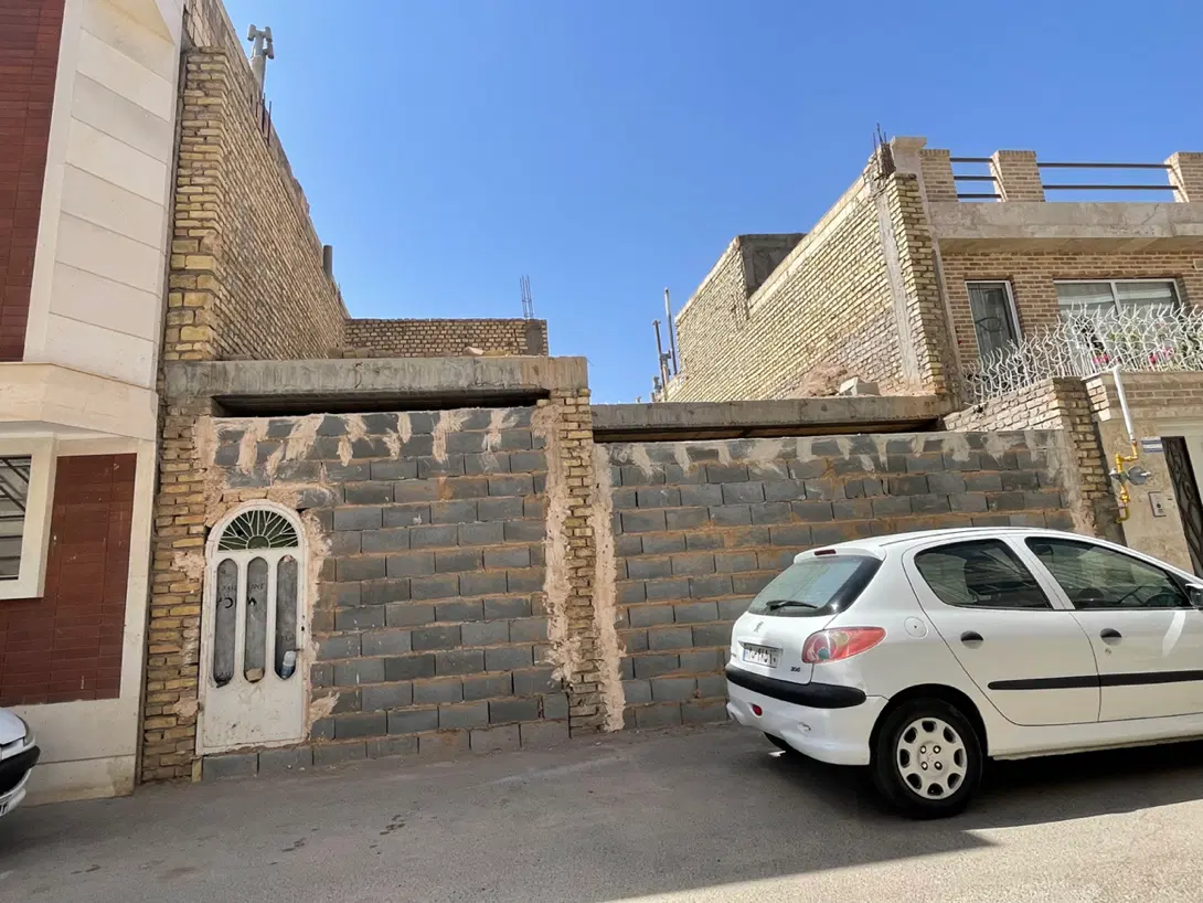 زمین فرعی ۲۶ اذریزدی