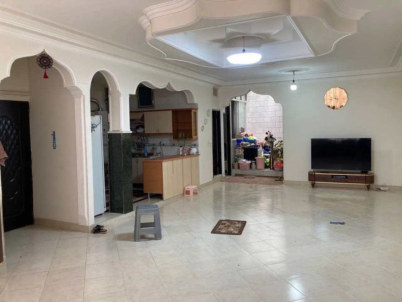 برخیابان اصلی