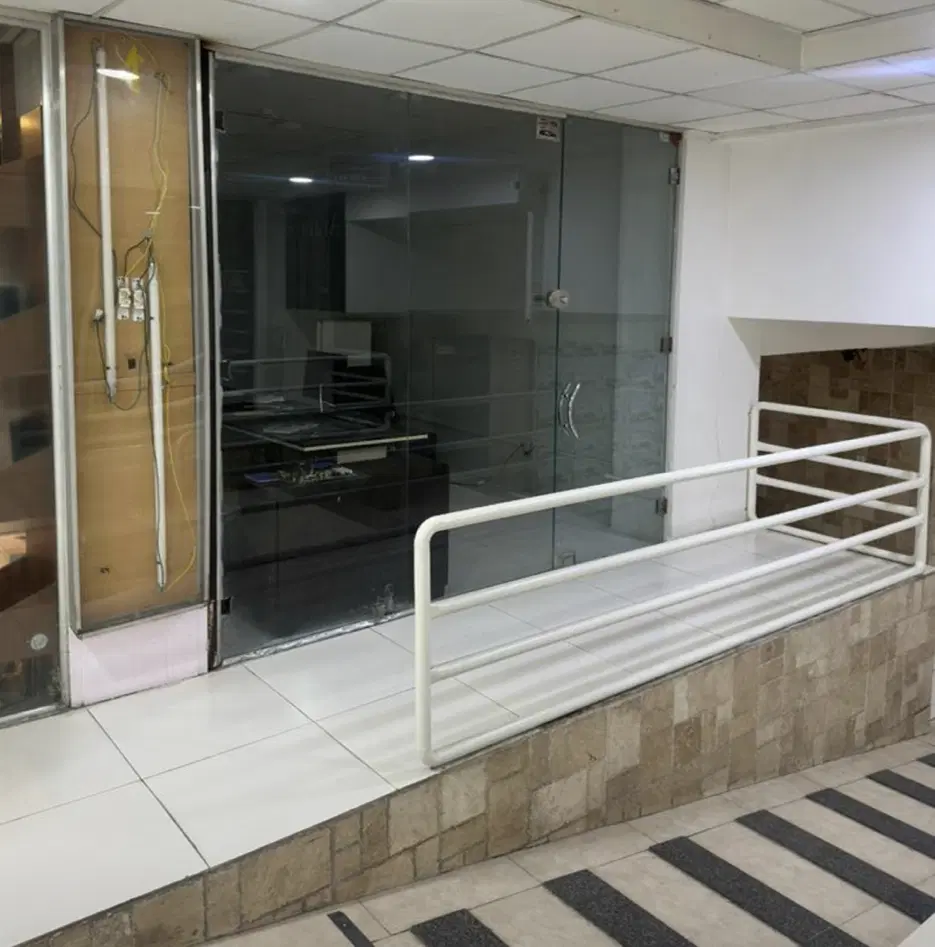 4.5متر مغازه
