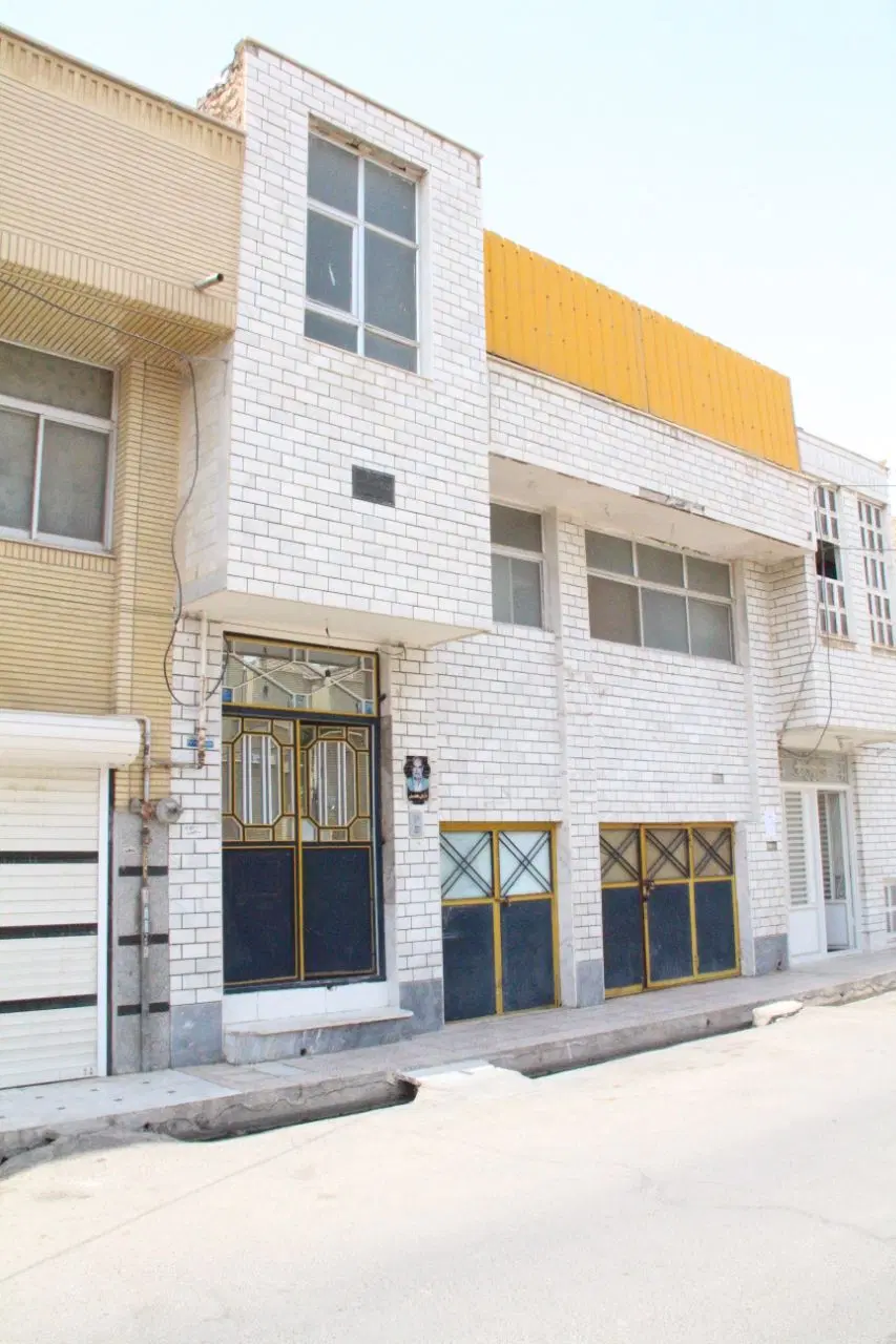 فروش کامل ساختمان سه‌طبقه با امکانات کامل