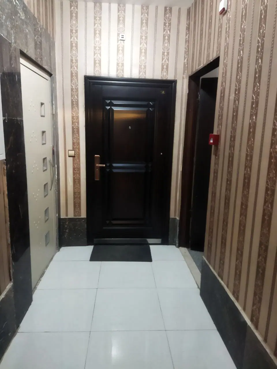 فروش یک واحد آپارتمان