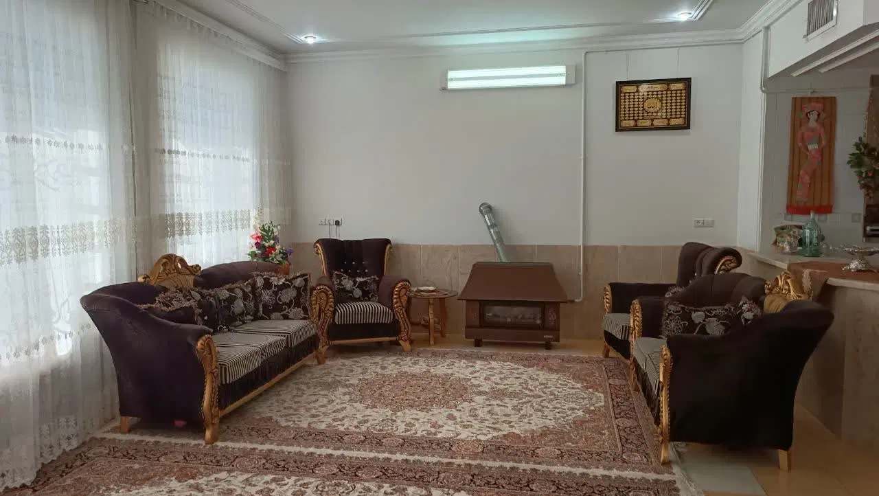 طبقه بالا ۱۳۰متر دوخواب قندی صفاییه