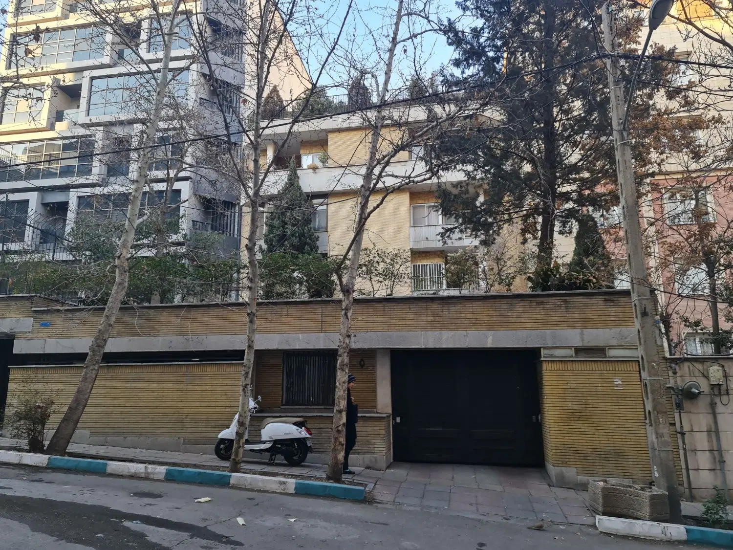 ‌گاراژ روبروی ترمینال تهران