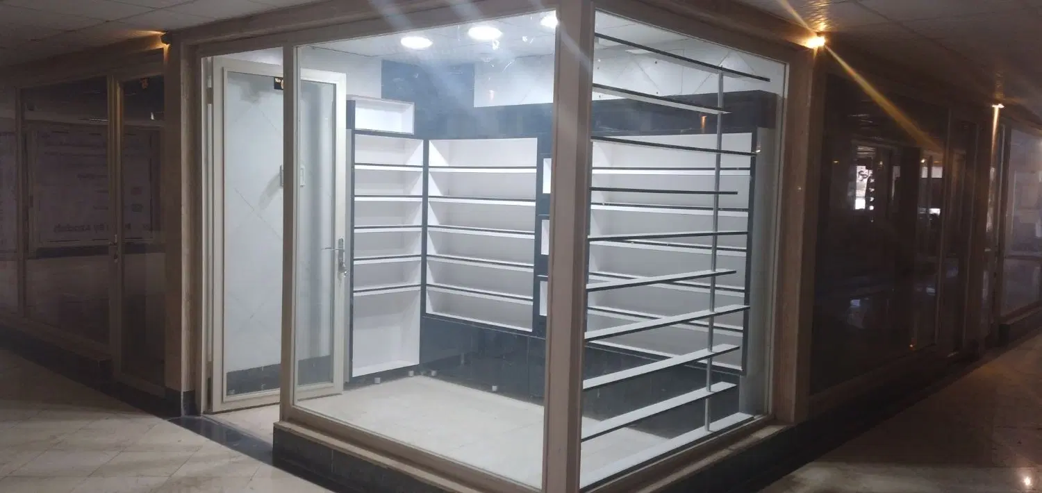 ۷ متر مغازه وکالتی در پاساژ نیکان شهرک یاس جنوبی