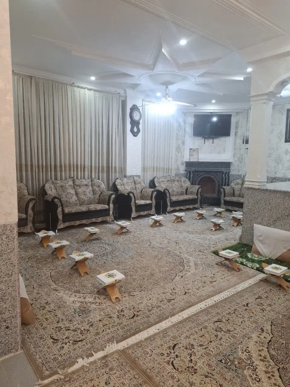 رهن منزل دربست ازادشهر بلوار گلستان غربی