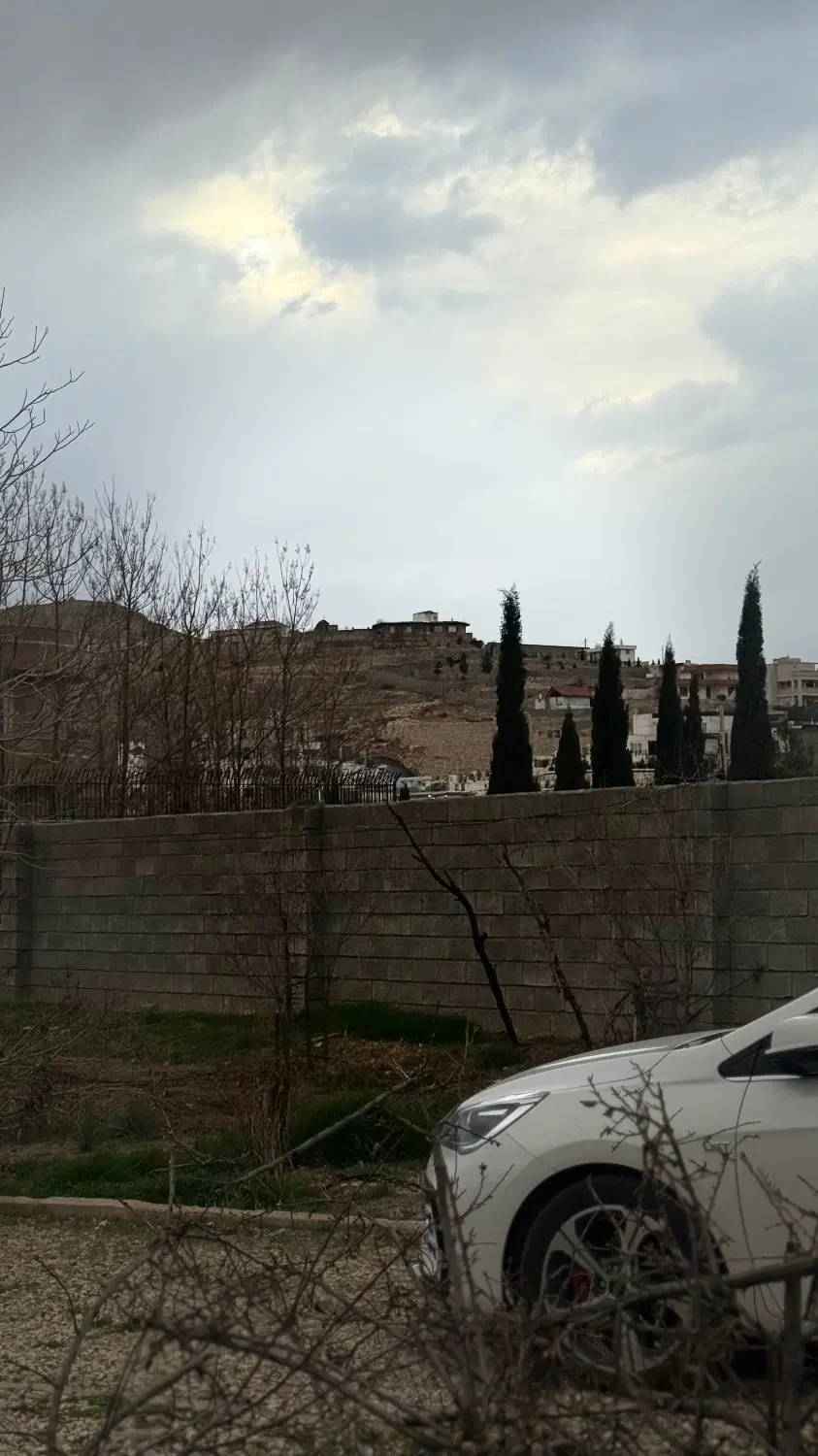 زمین  اکبر اباد