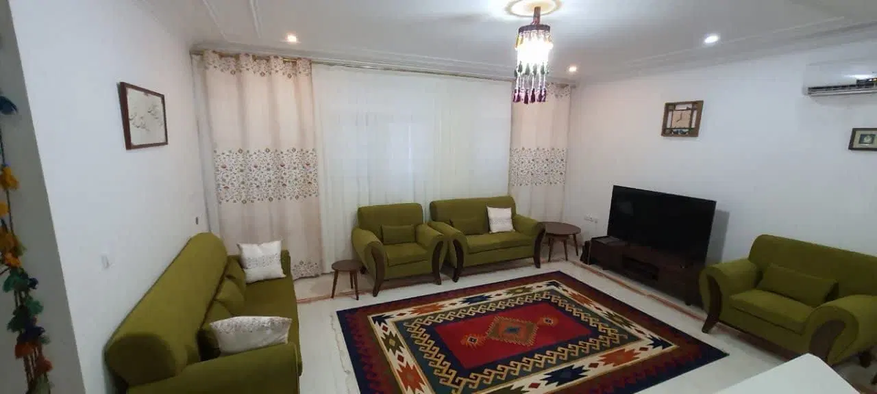 واحد طبقه بالا میدان باهنر