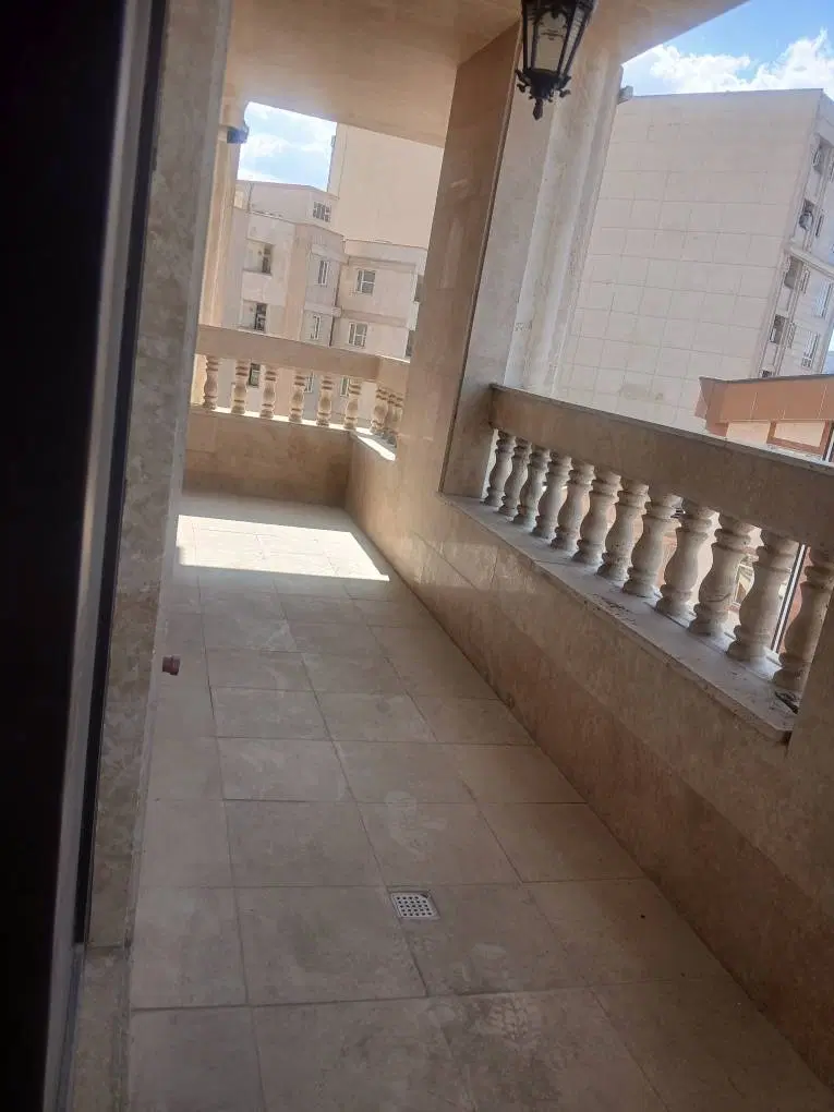 ملک مستقل سه طبقه یکجا مرکز شهر