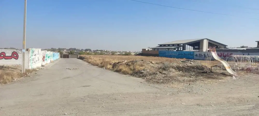 زمین مسکونی ۴۰۰متر