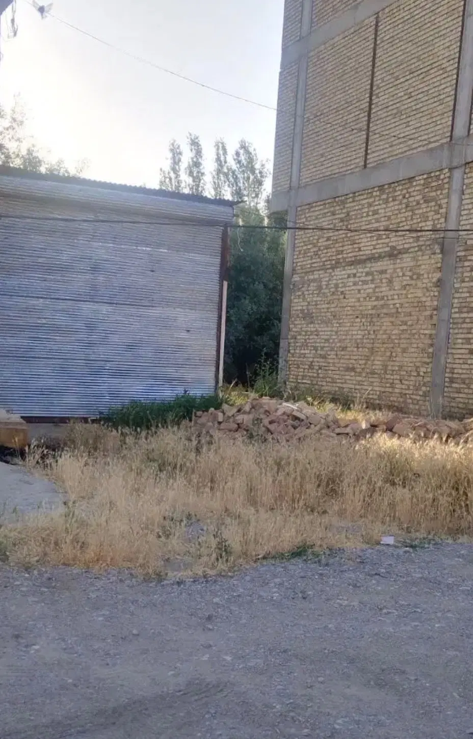 مغازه بر جاده سرو کنار روستای گنگچین