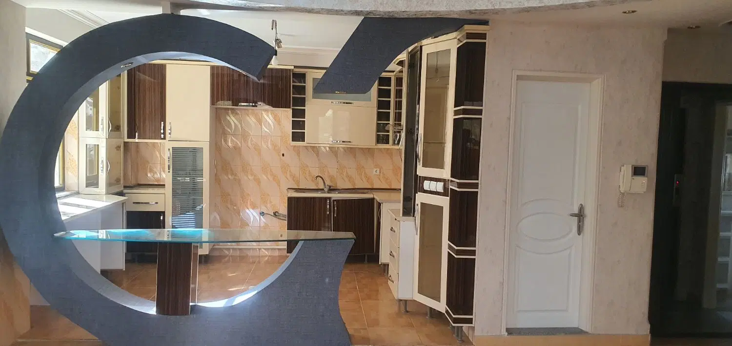 رهن اجاره آپارتمان در عباسی خیابان شهید ابراهیمی