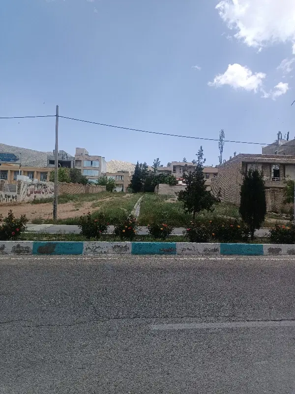 زمین مسکونی
