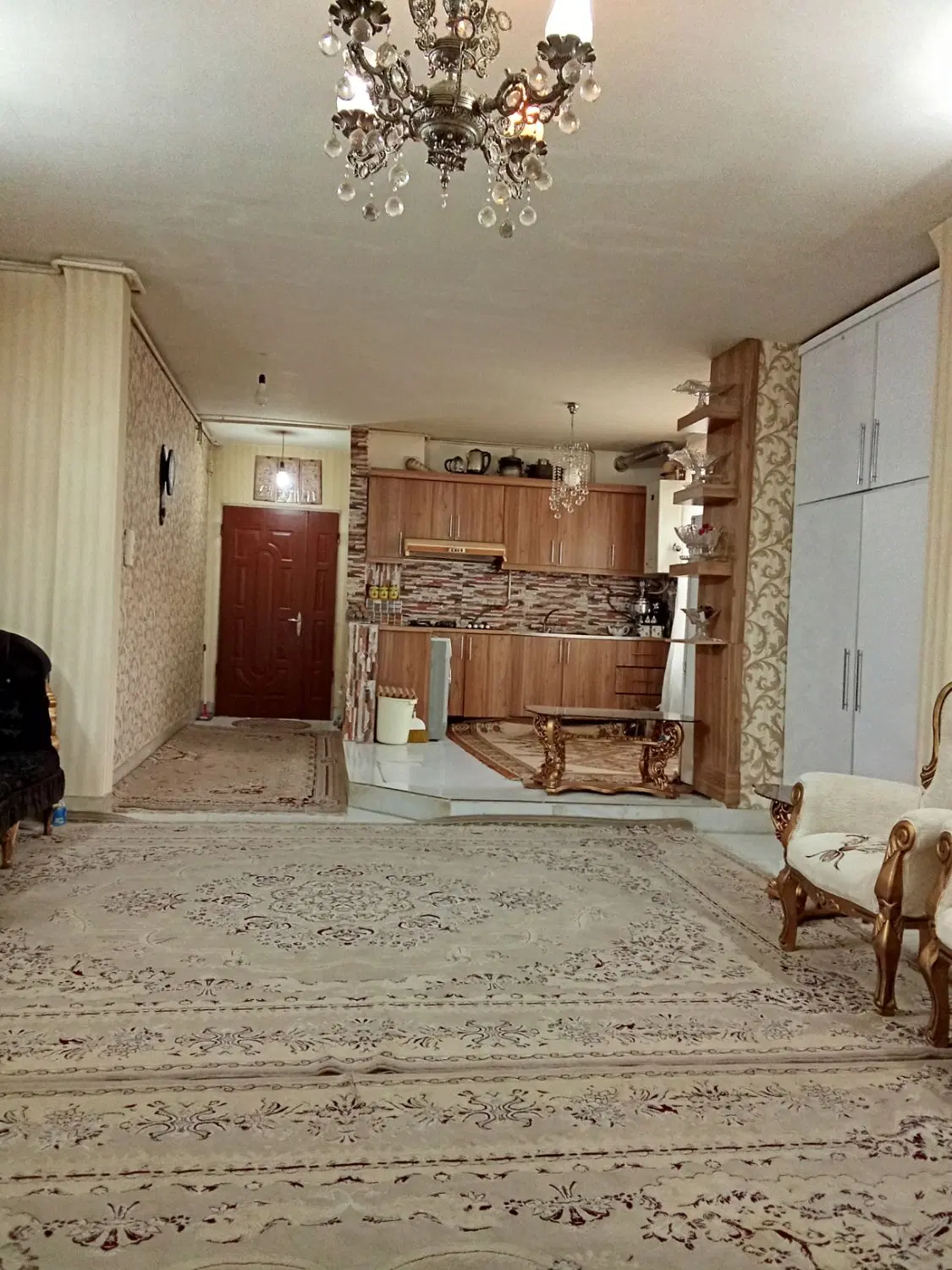 آپارتمان ۱۰۰متری