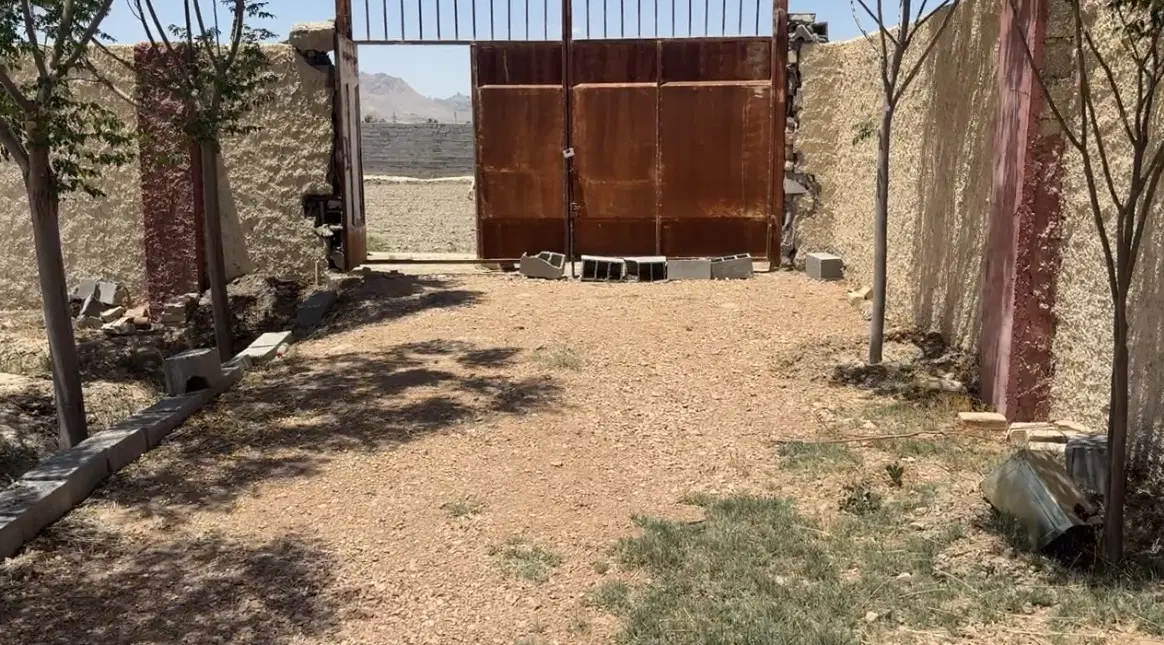 چهاردیواری باغی اصفهانک
