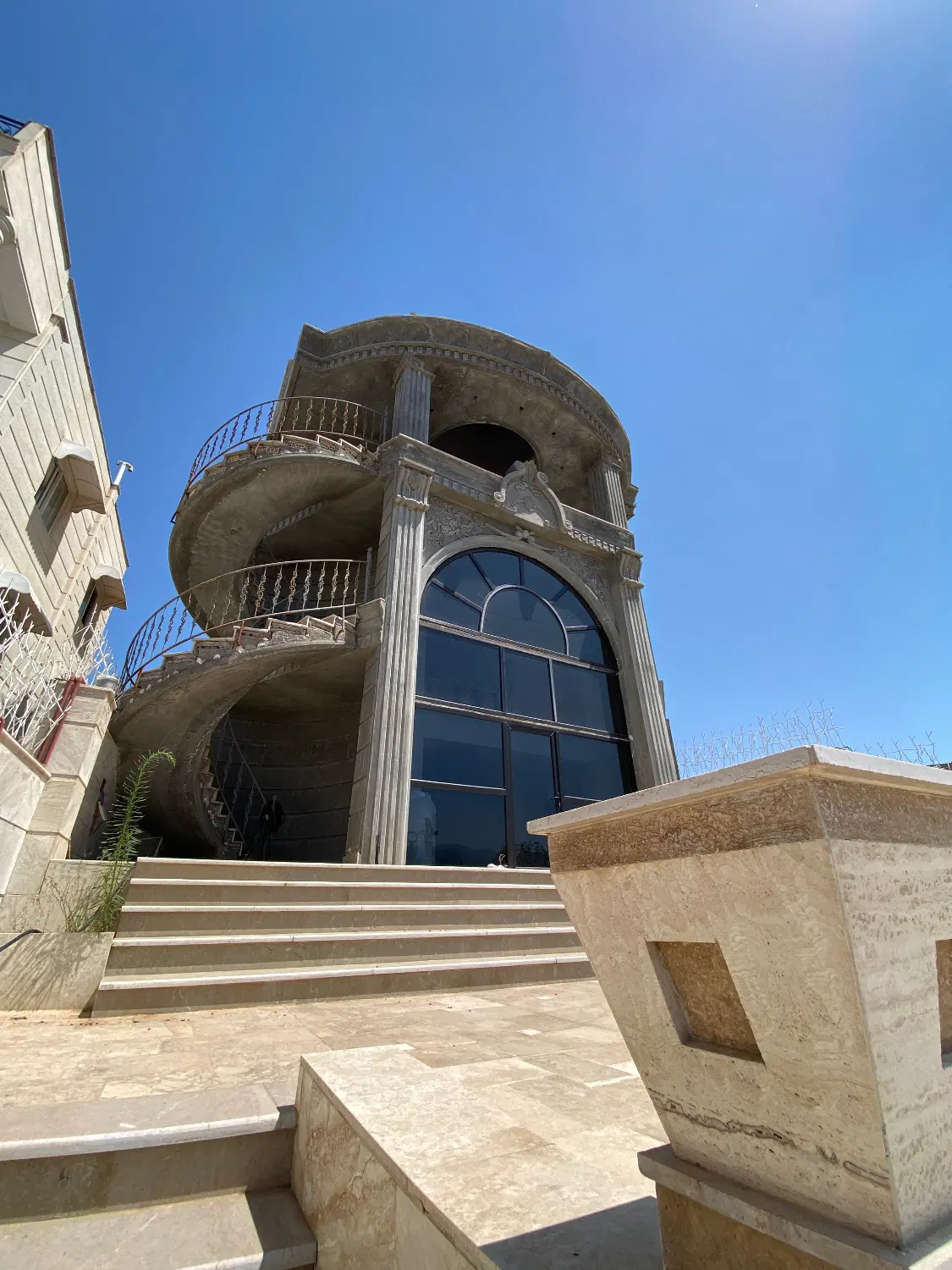 «فروش عمارت۲۵۰ متری در توتکابن گیلان