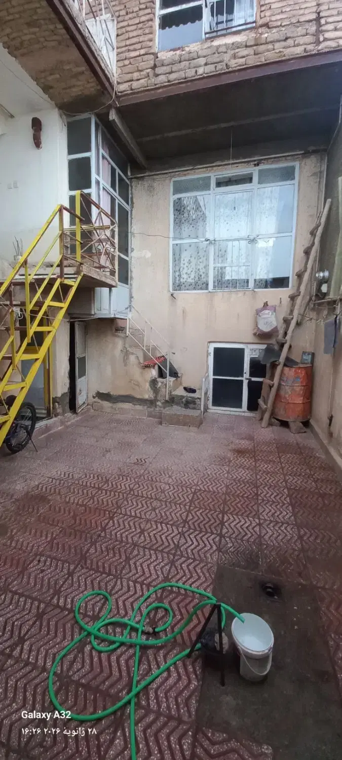 ملکی ۱۲۵ متری آهن رو کوچه ۸ متر کار آموزی
