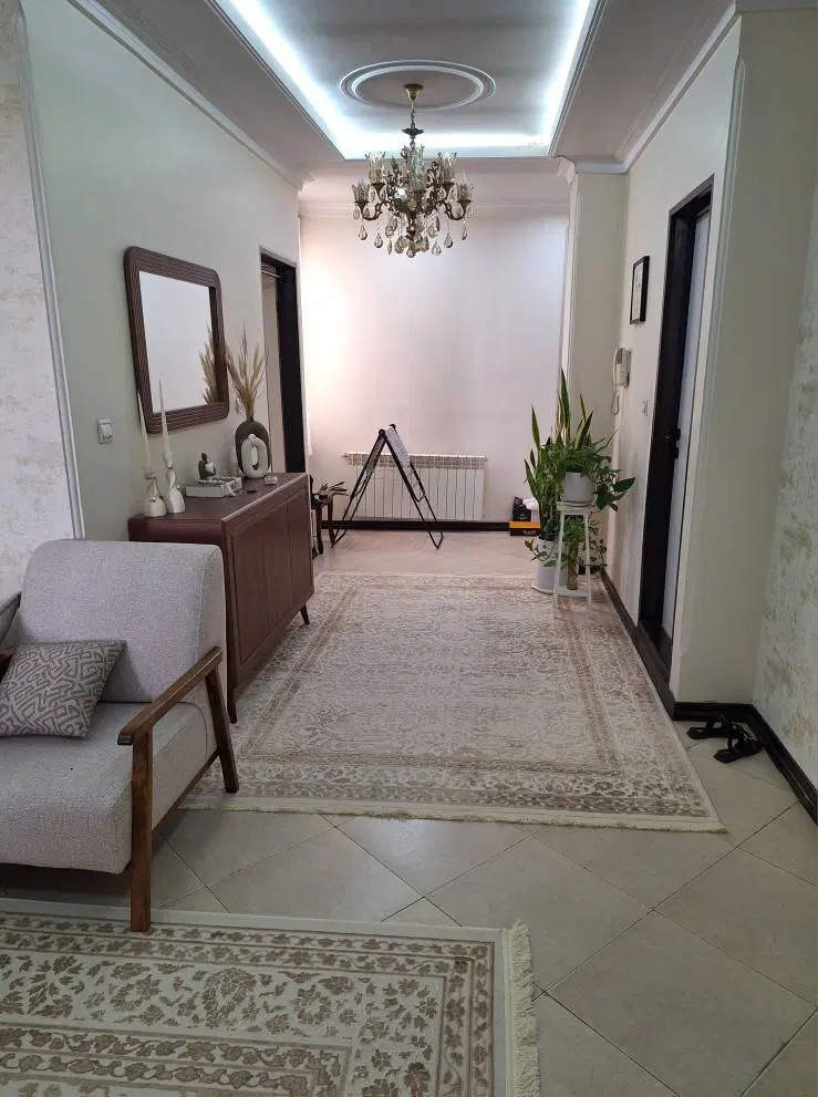 واحد ۸۰ متری ، فول امکانات ، تاپ لوکیشن