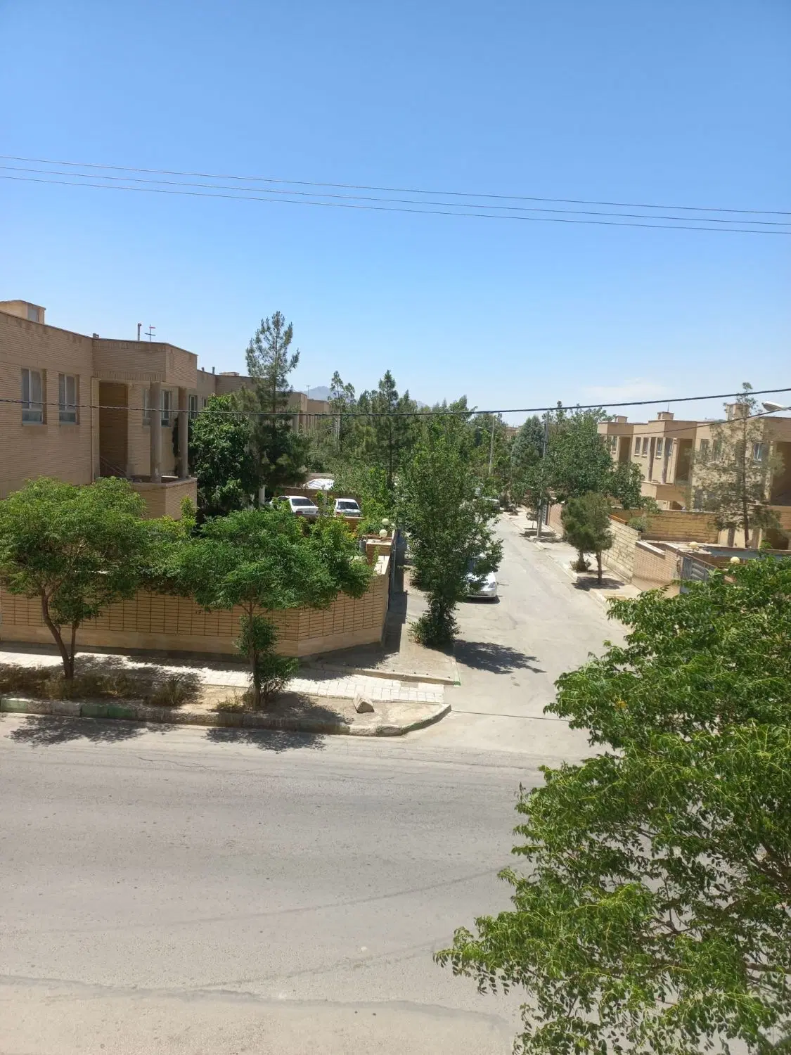 آپارتمان طبقه اول دو خواب