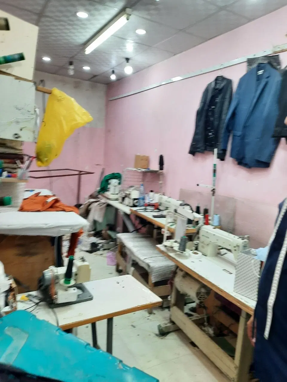 مغازه تجاری ۱۴ متری پاساژ قائم
