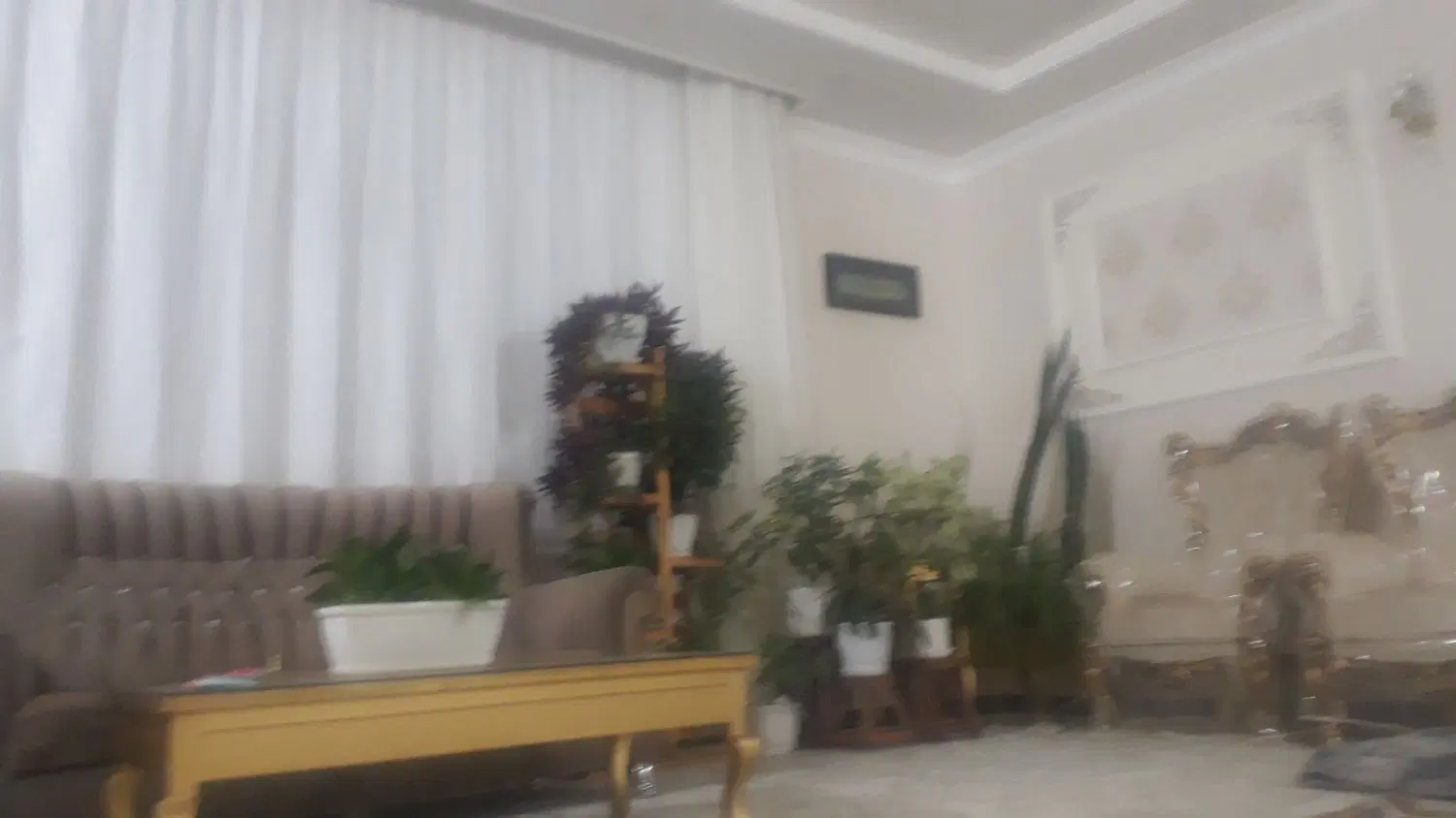 ویلائی آپارتمان طبقه اول راه جدا زیر بنا ۱۴۰ متر