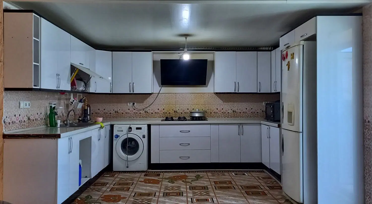۹ واحده حیاط،دار