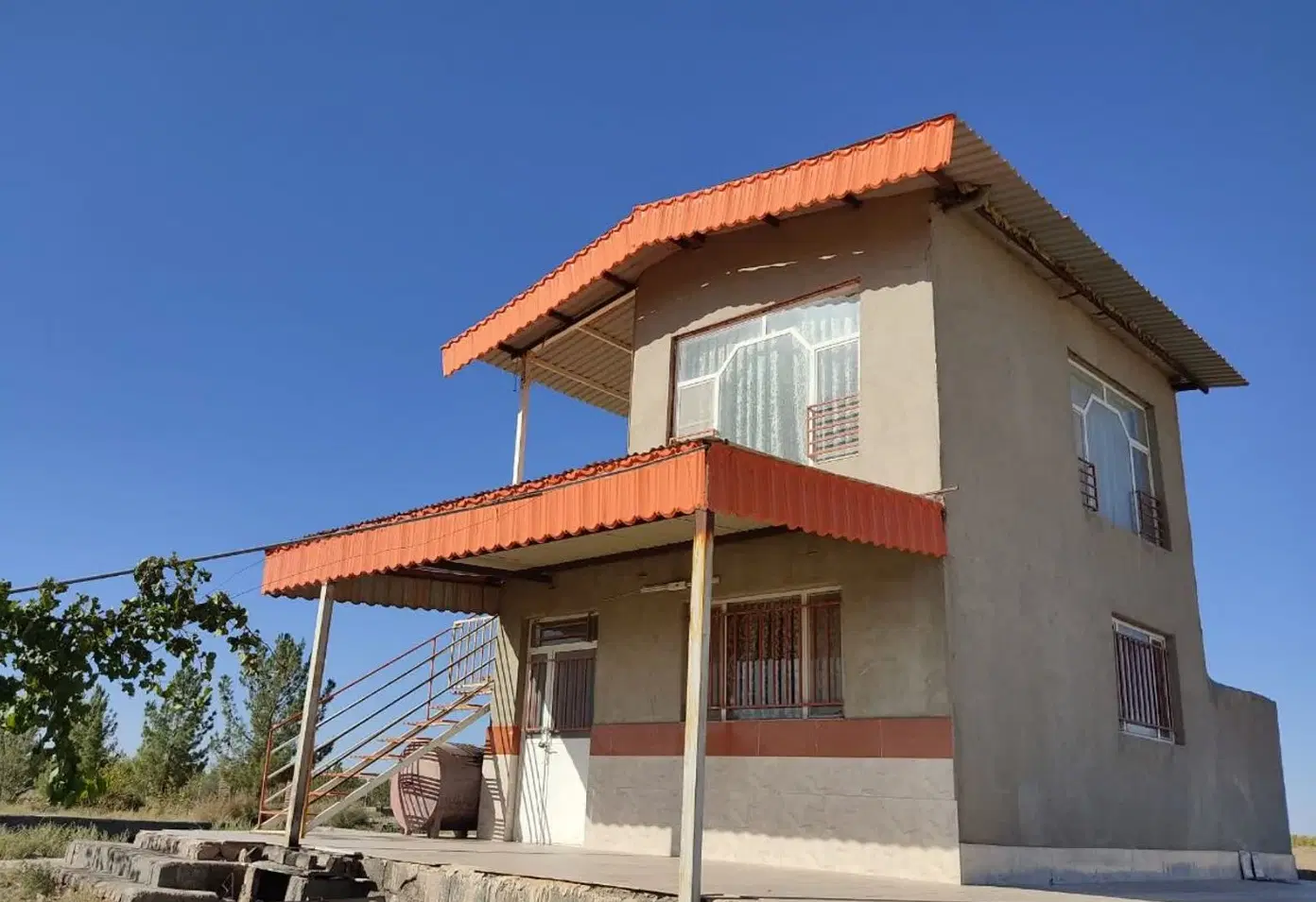 باغ کشاورزی با خانه