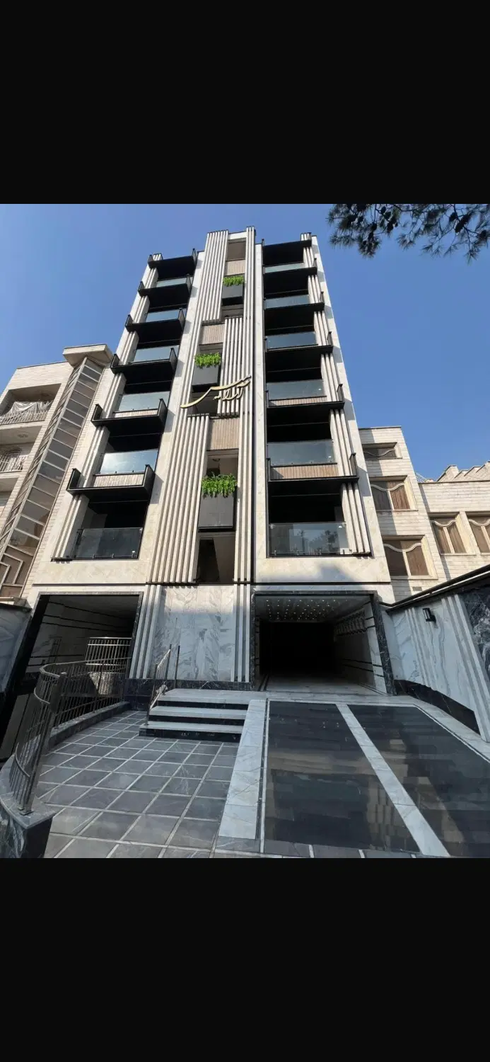 متقاضی مشارکت در ساخت