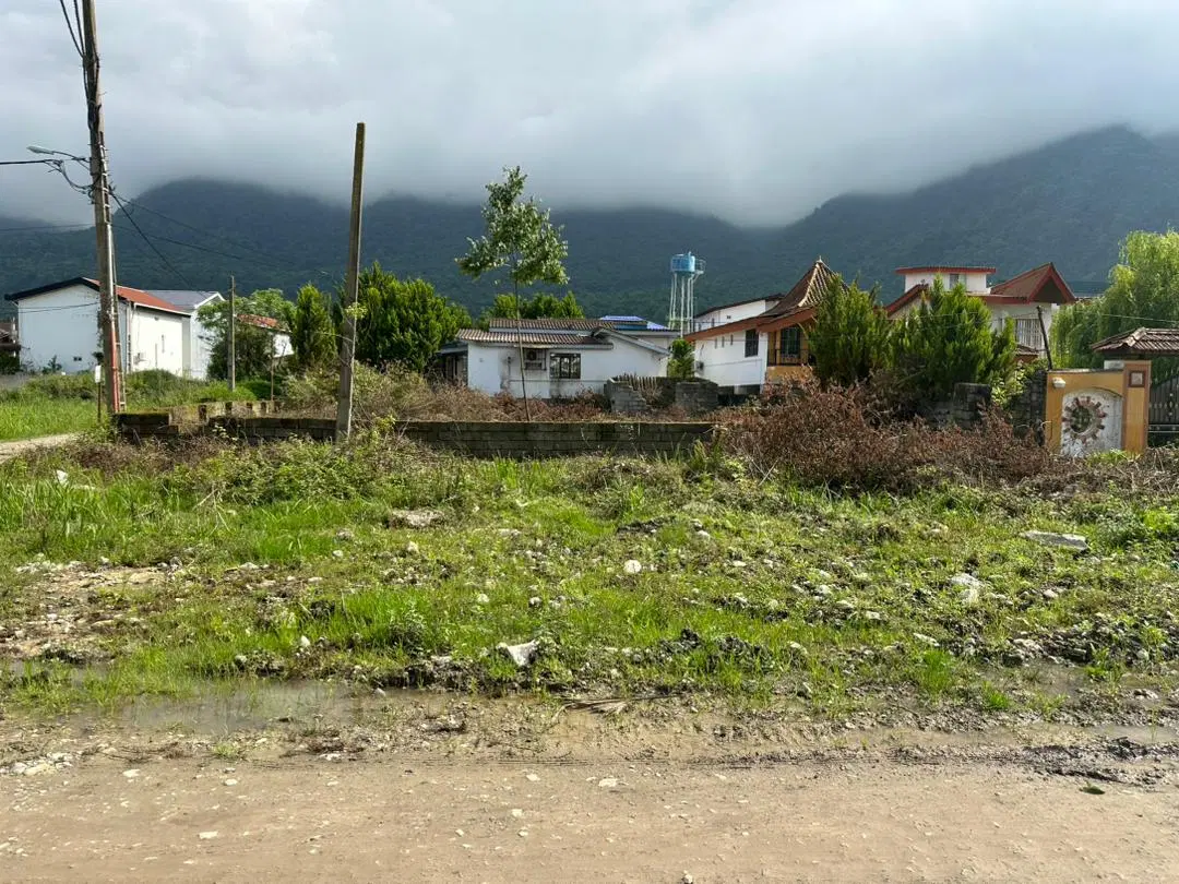 ۴۰۰ متر زمین دو نبش چلندر بر خیابان گاز