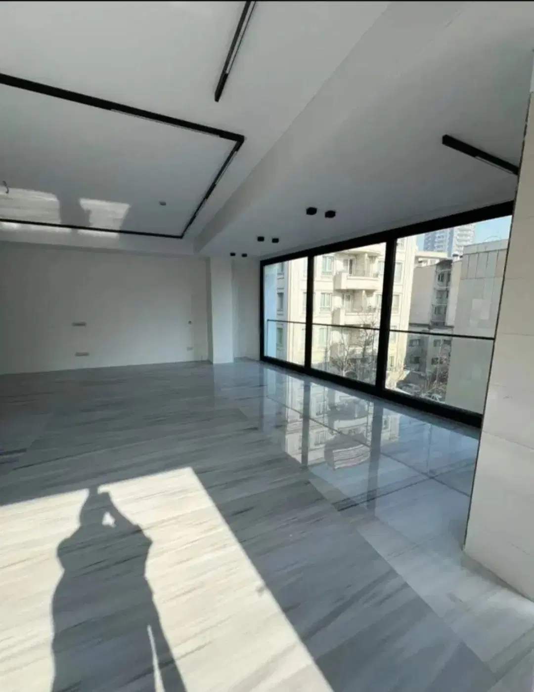 ۱۰۰ متری _ تاپ لوکیشن _ نورگیر