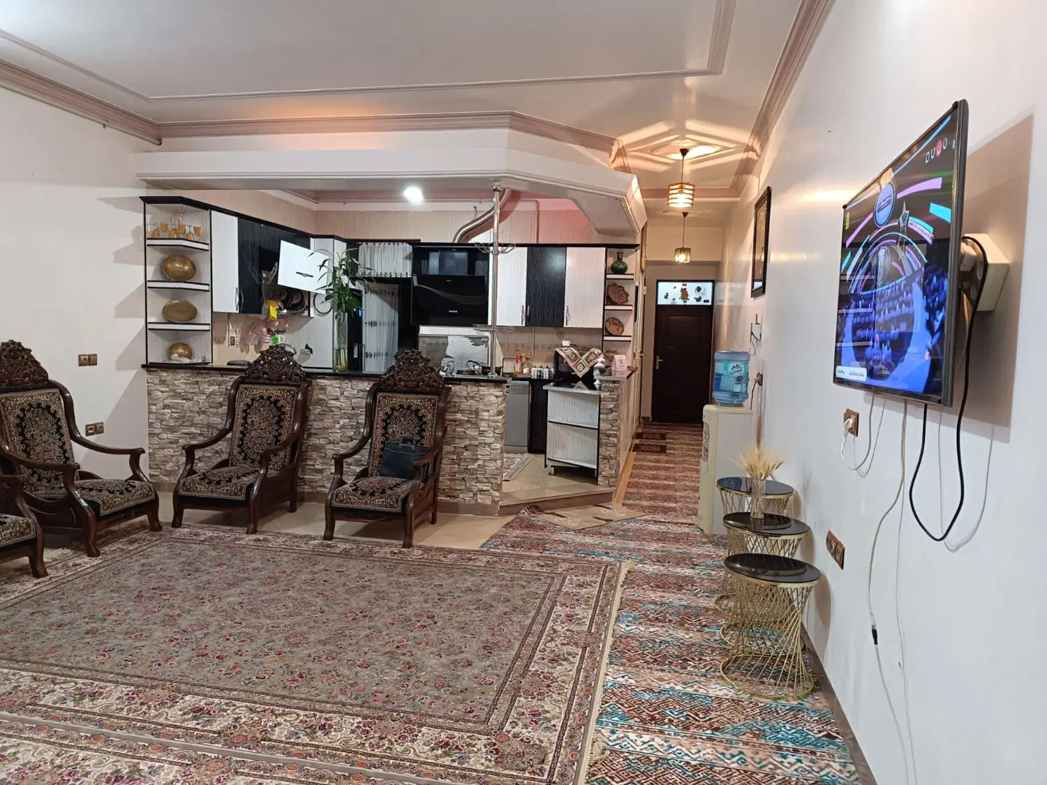 فروش دو خانه در اختیار اباد