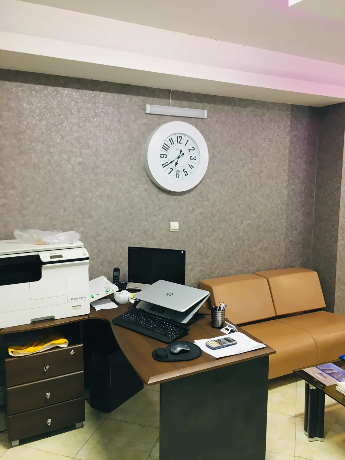 فروش دفتر کار اداری بهارستان