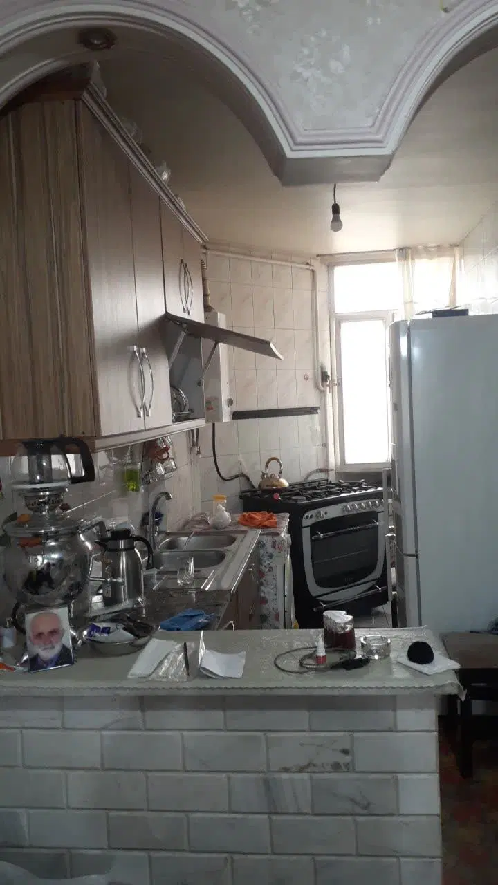 ساختمان 3واحدی بصورت یکجا ،خ کرمان جنوبی خ تقی ئی