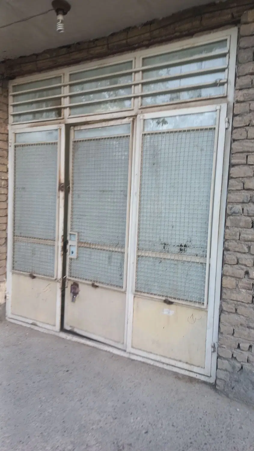 مغازه۱۵متر ایثارگران ۲۵ابراهیمی۱۲