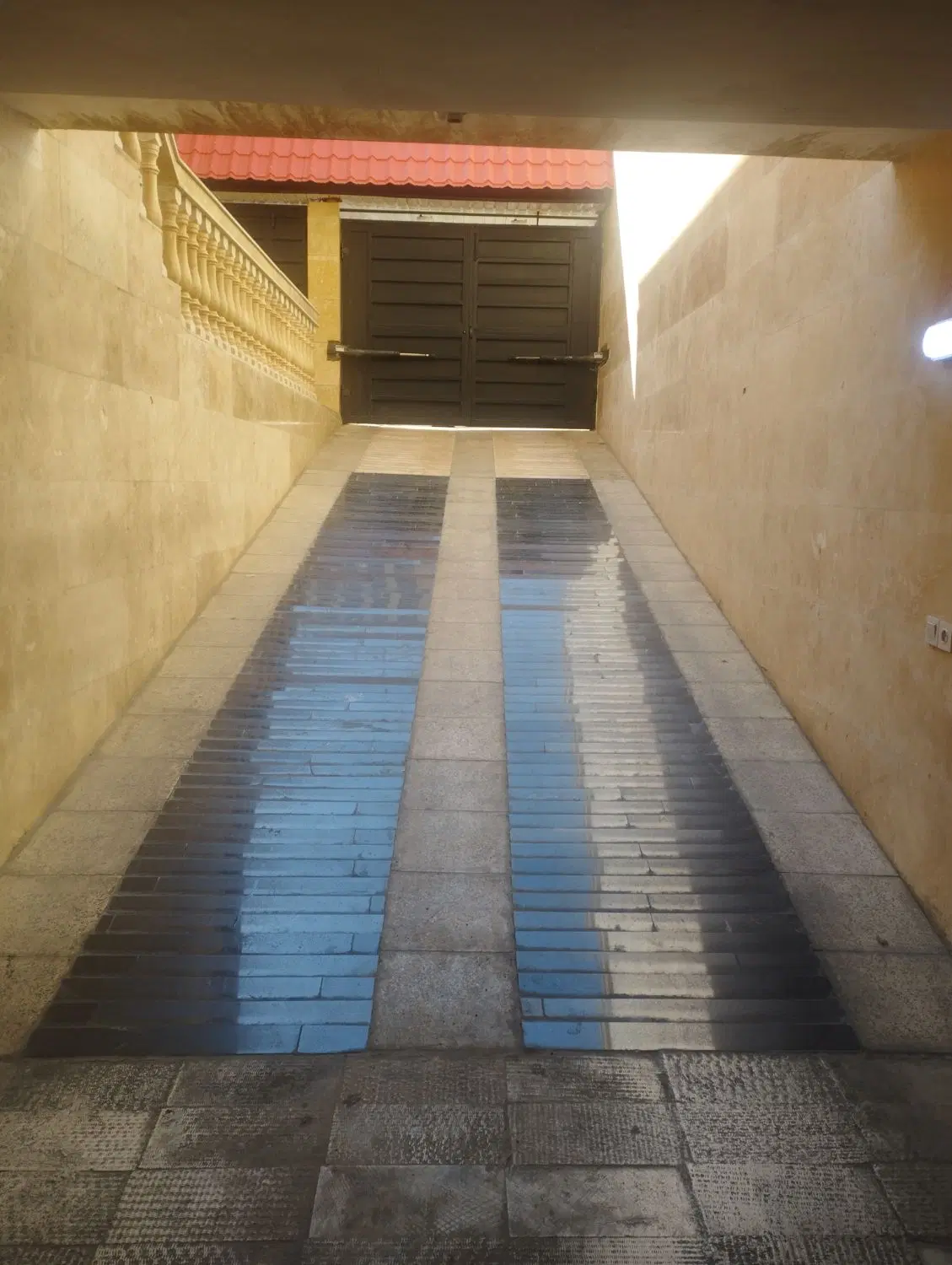 پارکینگ خودرو