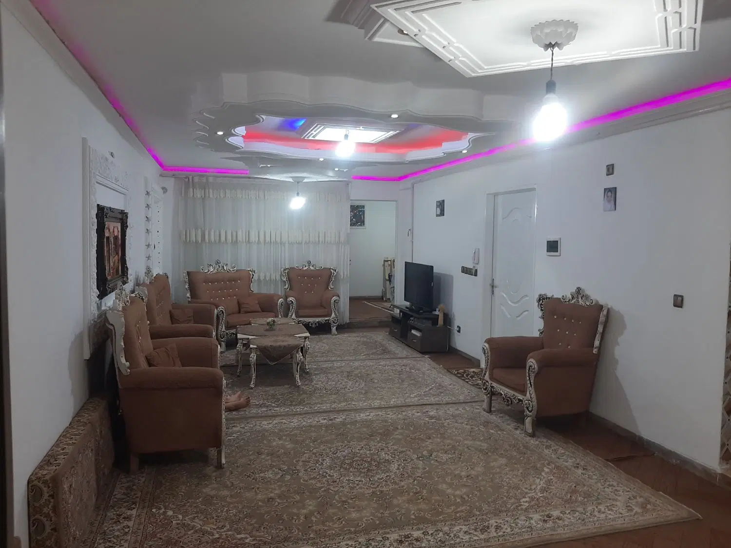 خانه دو طبقه