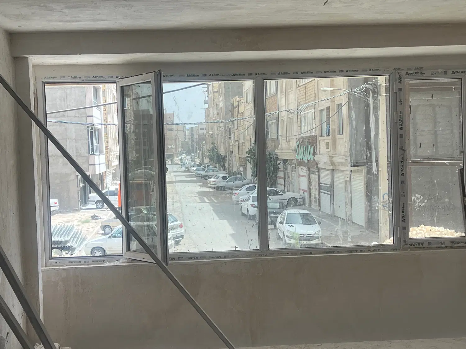 واحد۱۵۷متری باسندطبقه اول سه خواب_ معاوضه