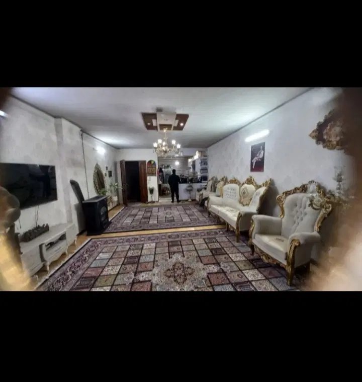 آپارتمان حاشیه ایثارگران