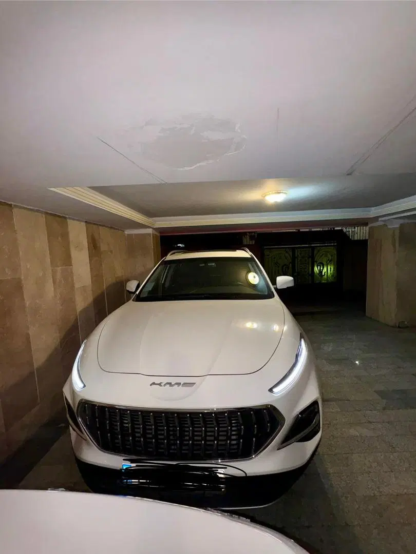 پارکینگ مسقف واقع در باغ خزانه کوچه علایی