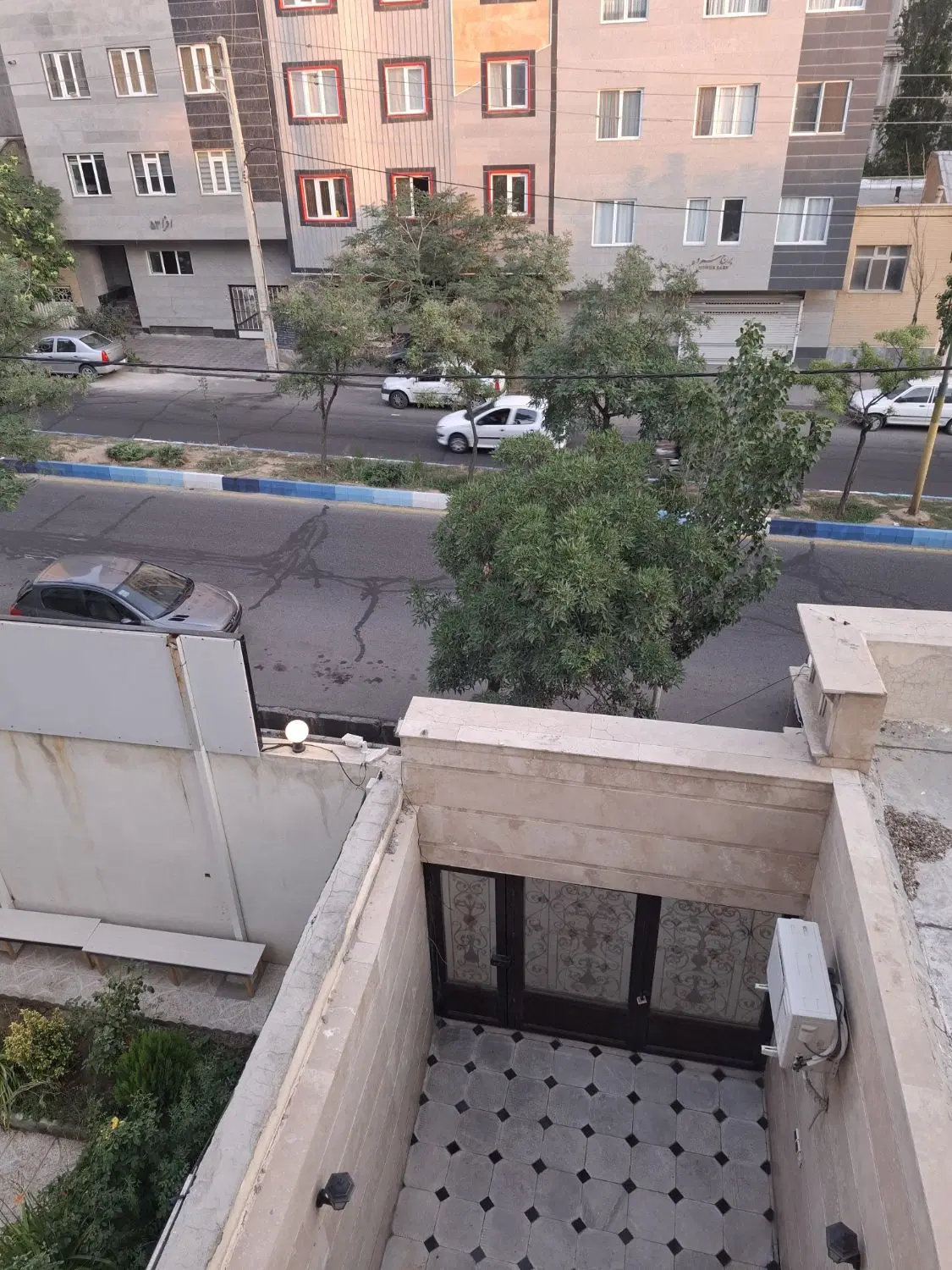 واحد ۱۴۰ متری ۳خواب(دوکله بر خیابان)پرواز گلشهر