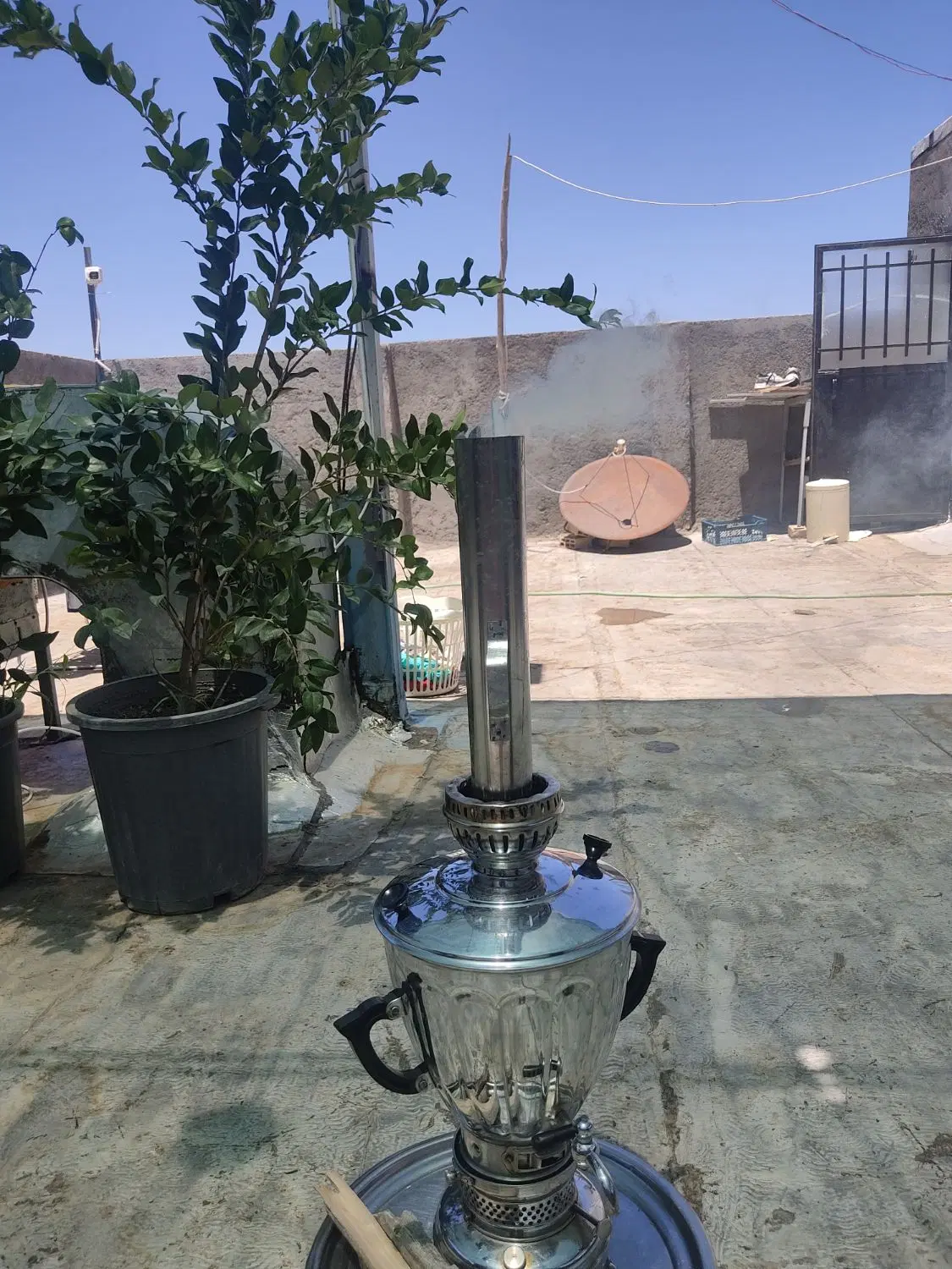 منزل تجاری مسکونی حاجی آباد
