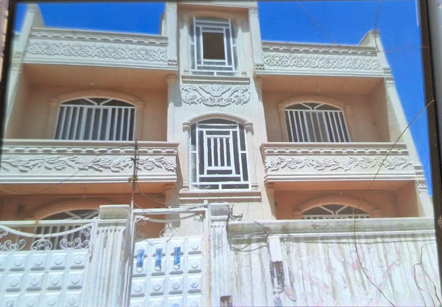 فروش منزل دو طبقه مسکونی _۲۰۷ متر_مرودشت
