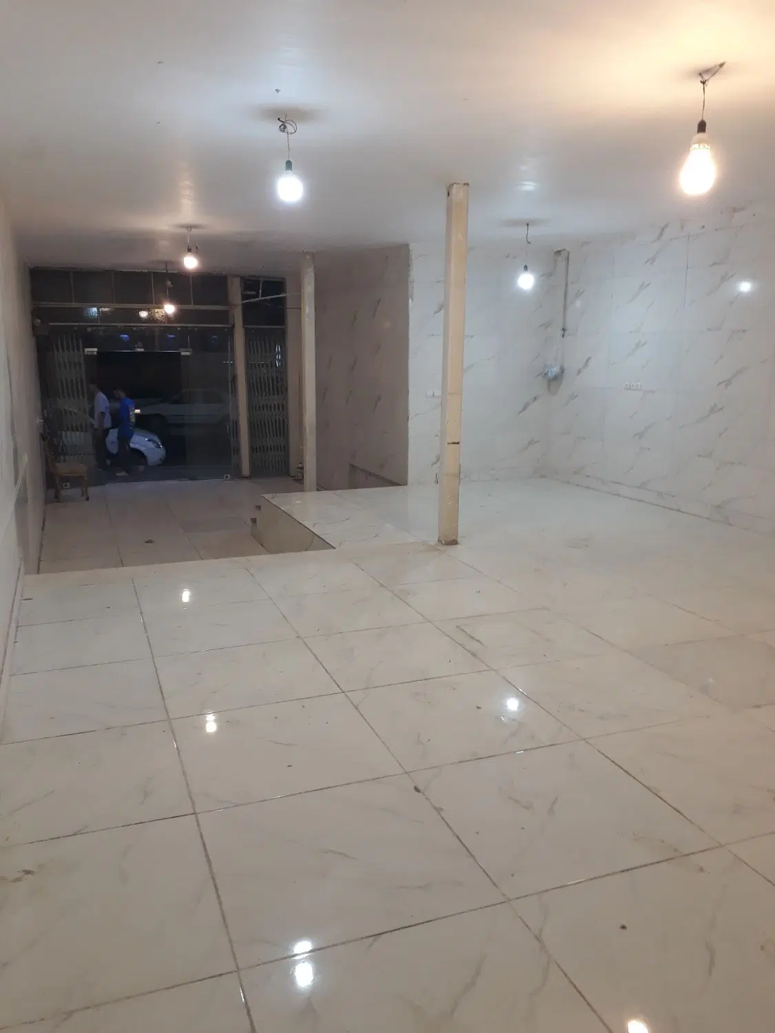 یک عدد مغازه به متراژ ۱۶۰ متر