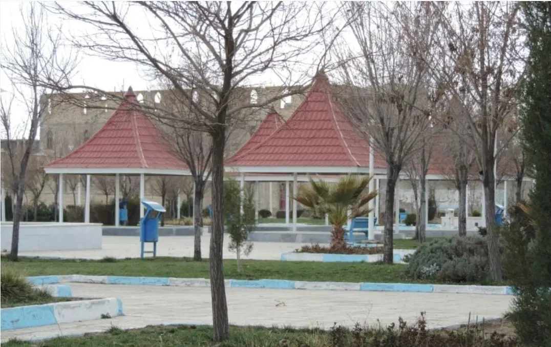 منزل ویلایی کلنگی تجاری ومسکونی