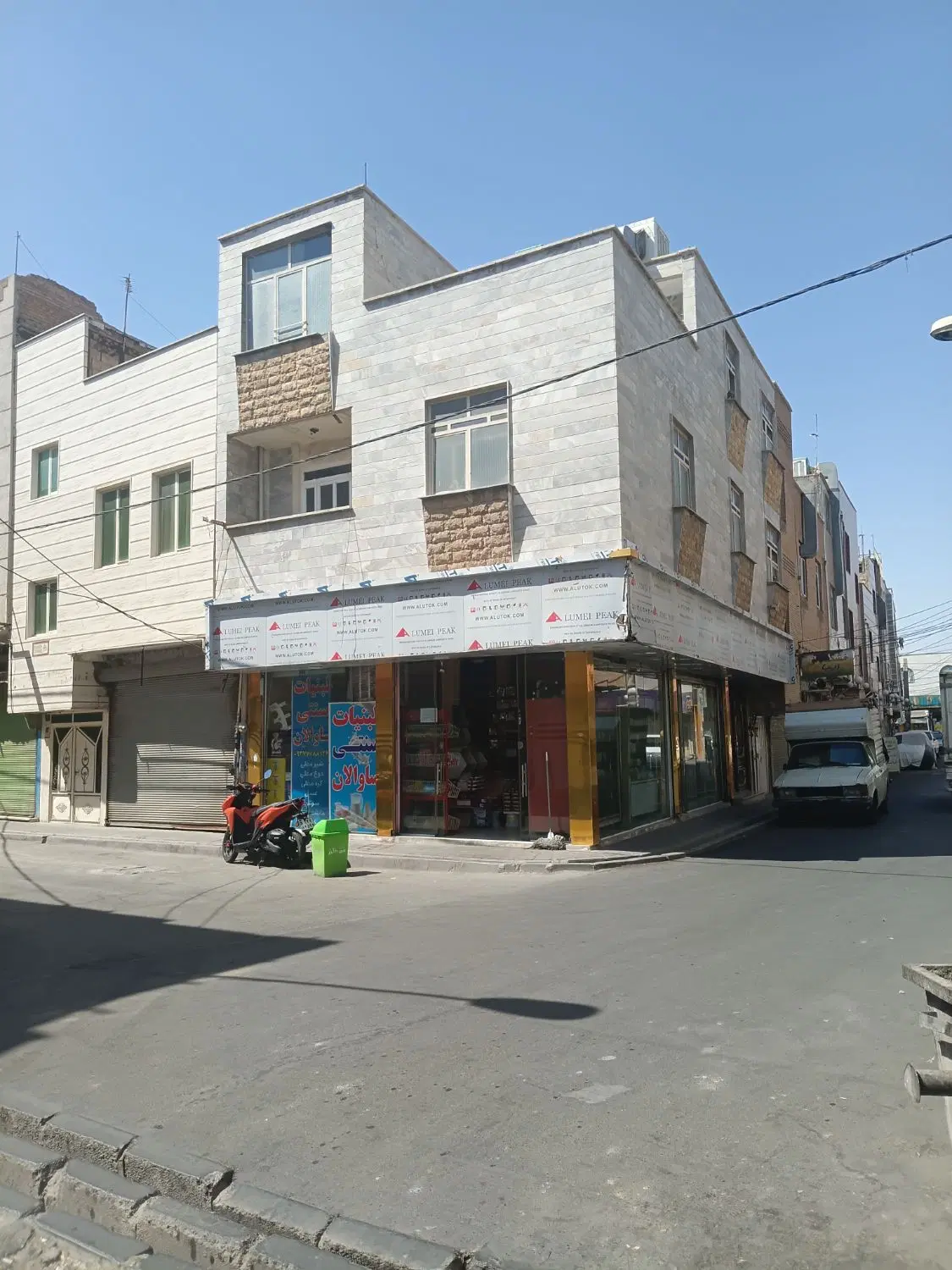 فروش مغازه ۵۰ متری دونبش