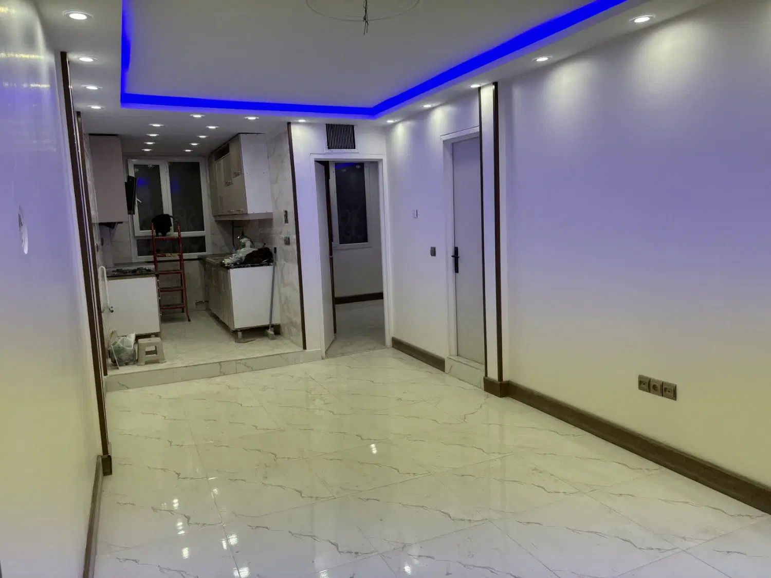 ۴۷ متر _  ۱ خواب _ پارکینگ + انباری _  رودکی