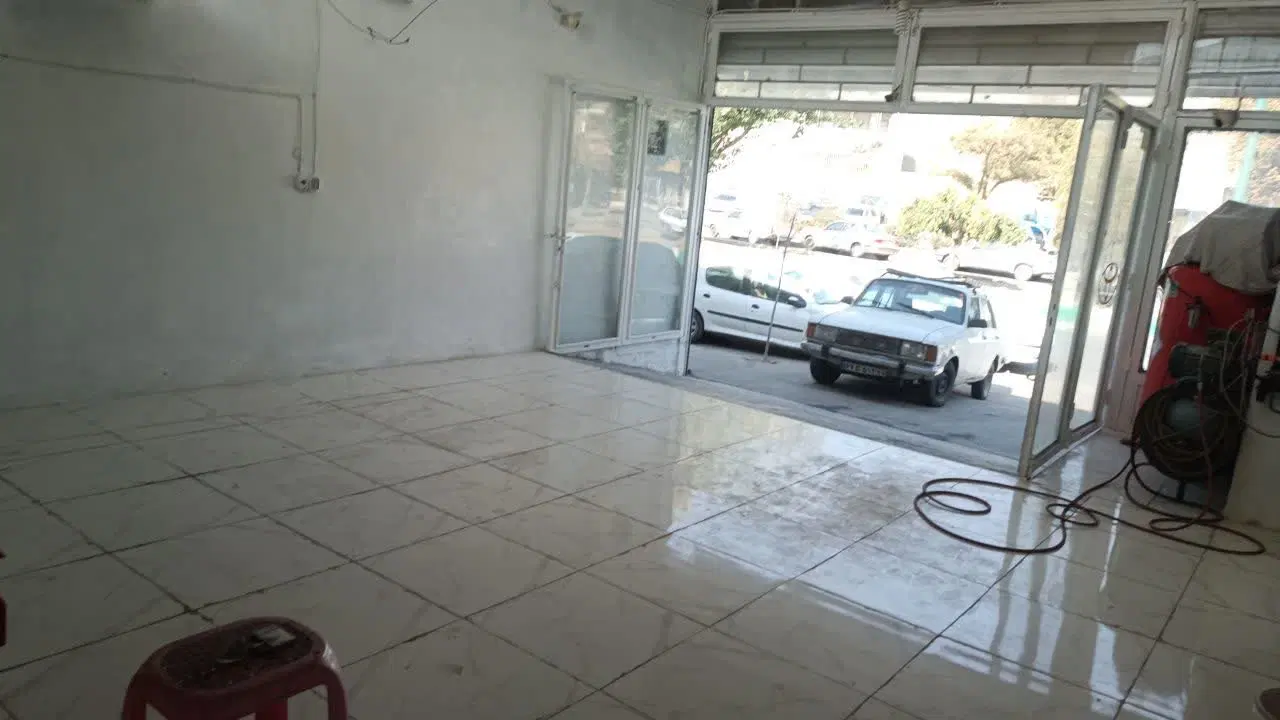 مغازه ۱۱۰متری کارگاهی بر ۲۰متری میقان شن کش